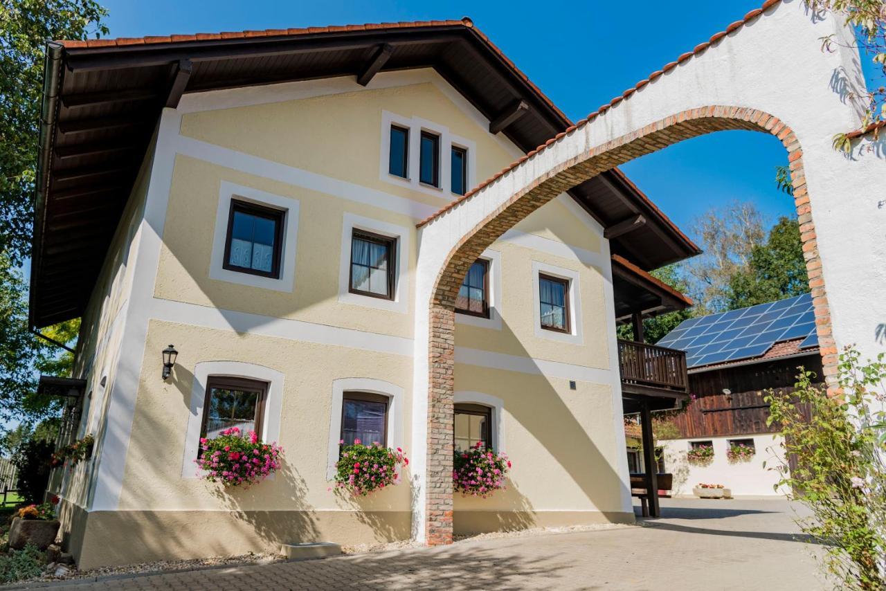 Ferienhaus Schmiedehof Hitzing エクステリア 写真