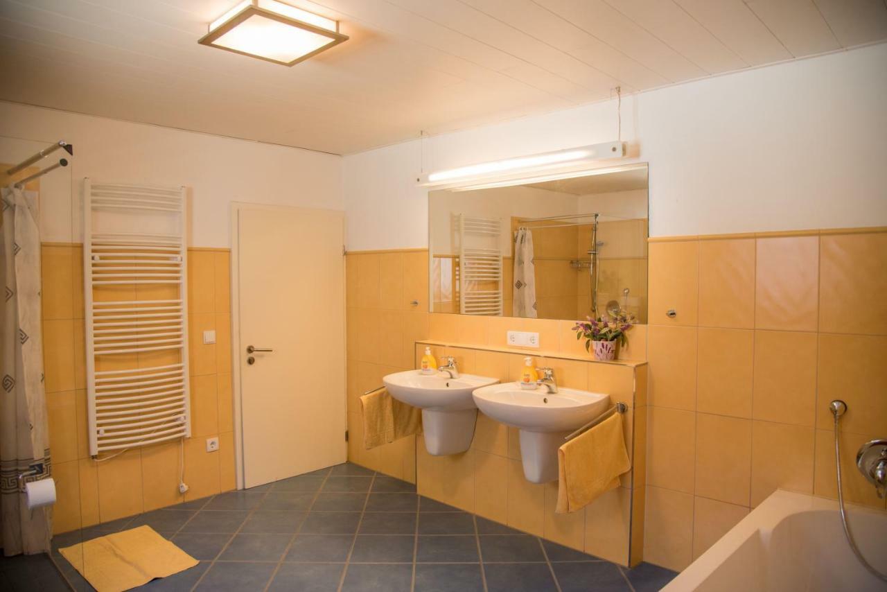 Ferienhaus Schmiedehof Hitzing エクステリア 写真
